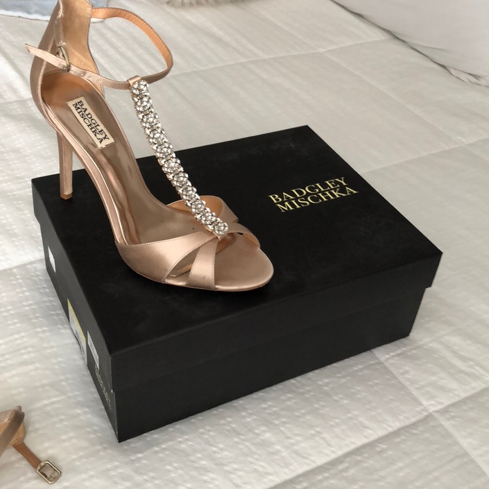Beautiful evening shoes, only worn once!